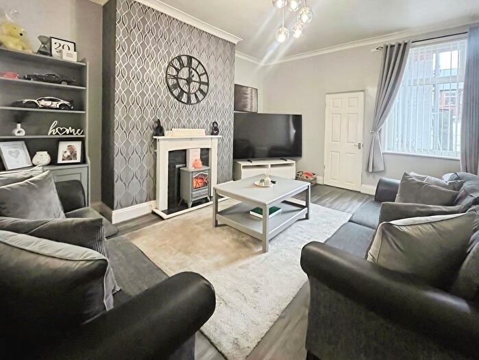 2 Bedroom Flat For Sale In Ashley Road, South Shields, Tyne And Wear, NE34