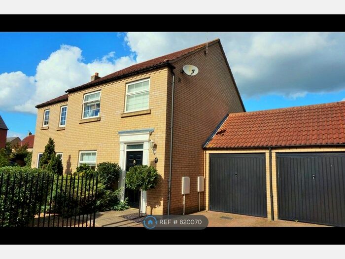 3 Bedroom Semi-Detached House To Rent In Columbine Road, Ely CB6