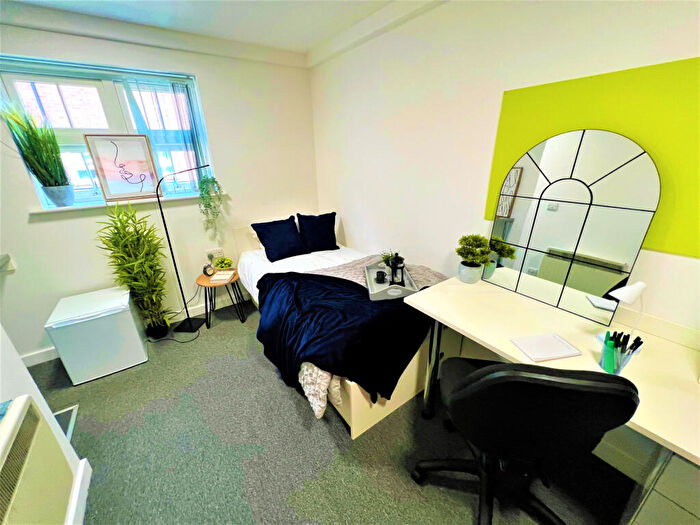 1 Bedroom Private Hall To Rent In Tudor Road, Leicester, LE3