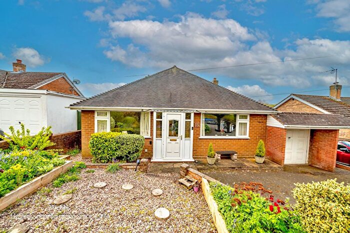 2 Bedroom Detached Bungalow For Sale In Littleworth Road, Hednesford, Cannock, WS12
