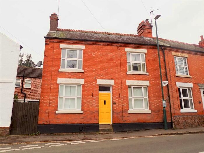 3 Bedroom Semi-Detached House To Rent In North Street, Rothley, LE7
