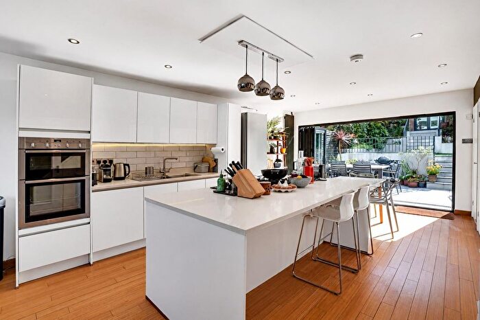 4 Bedroom Terraced House For Sale In Grazeley Court, Crystal Palace, London, SE19
