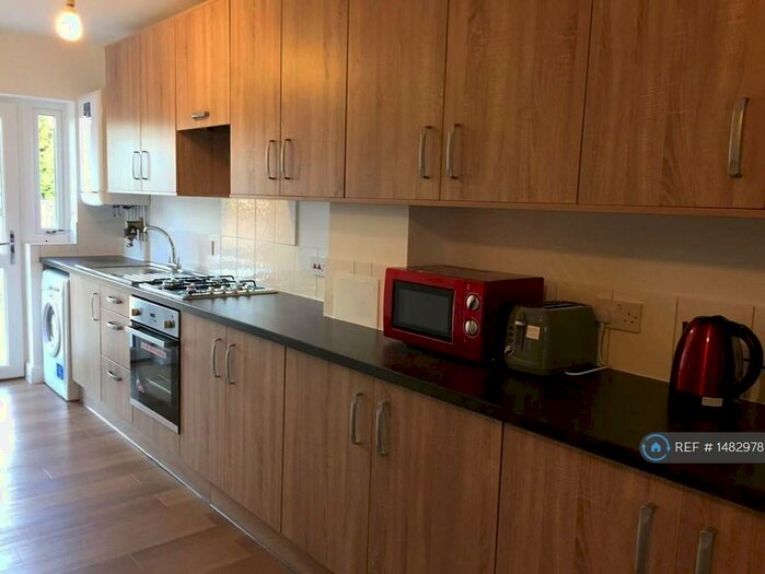 4 Bedroom Terraced House To Rent In Seagrave Rd, Coventry, CV1