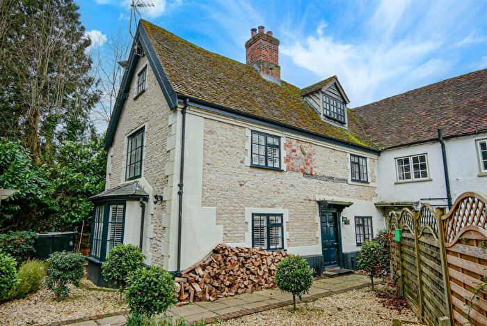 5 Bedroom Character Property For Sale In Cottesmore Lane, Ewelme, OX10