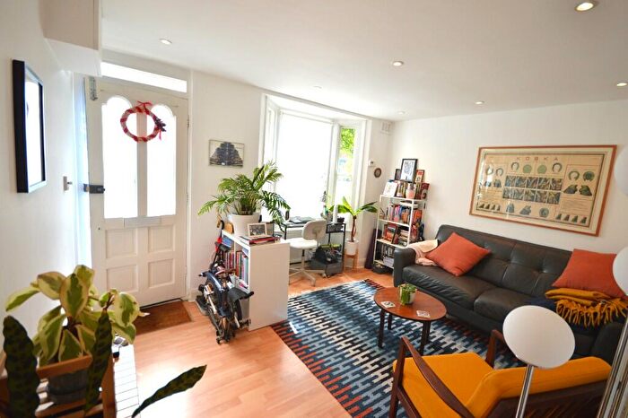 2 Bedroom Terraced House To Rent In Mayfield Road, London, E17