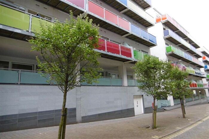 1 Bedroom Apartment To Rent In Concord Street, Leeds, LS2