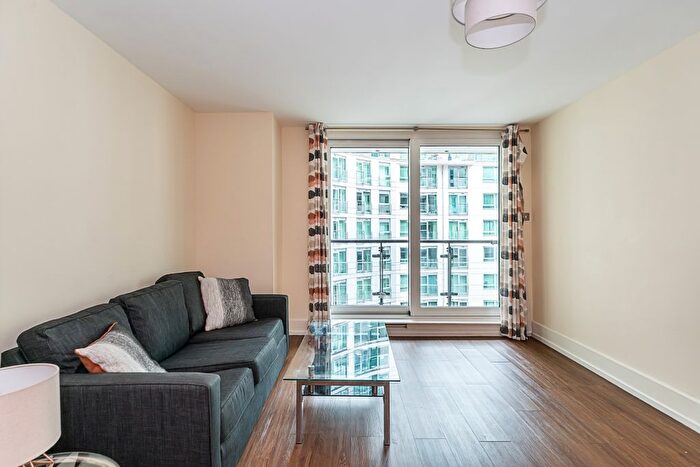 1 Bedroom Flat To Rent In St. George Wharf, London, SW8
