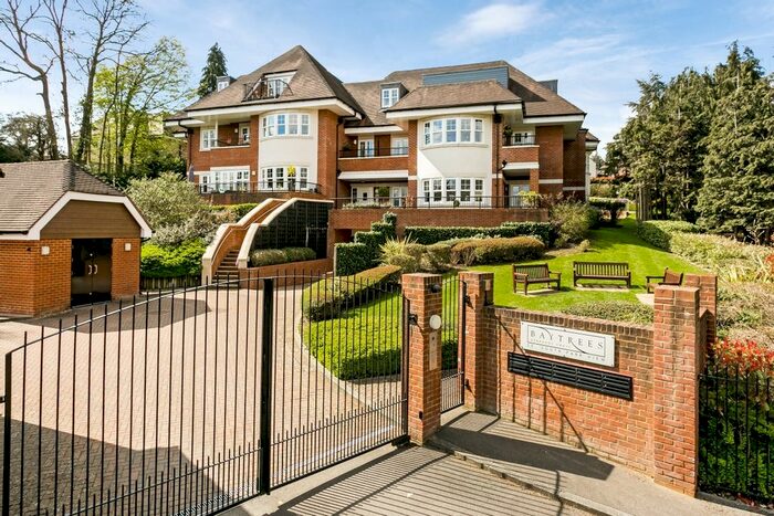 2 Bedroom Flat To Rent In South Park View, Gerrards Cross, SL9