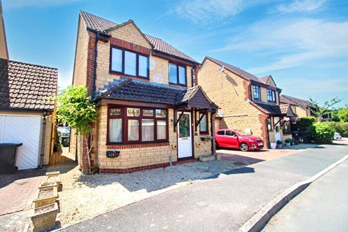 3 Bedroom Detached House For Sale In Ashfield, Ashton Keynes, Swindon, SN6