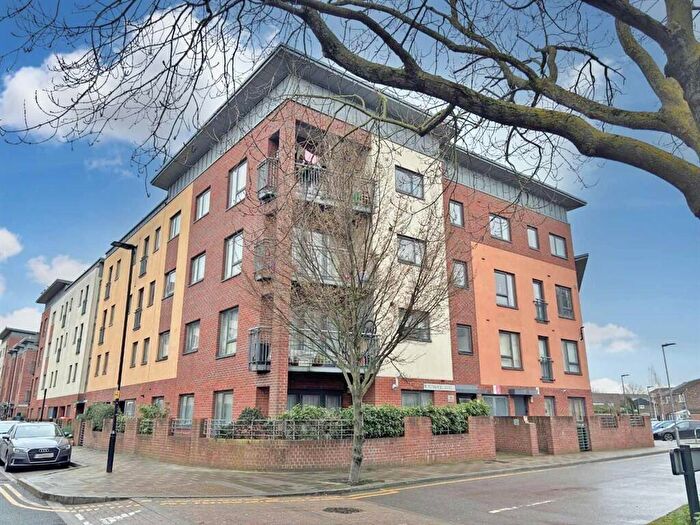 1 Bedroom Flat For Sale In Fothergill Close, London, E13