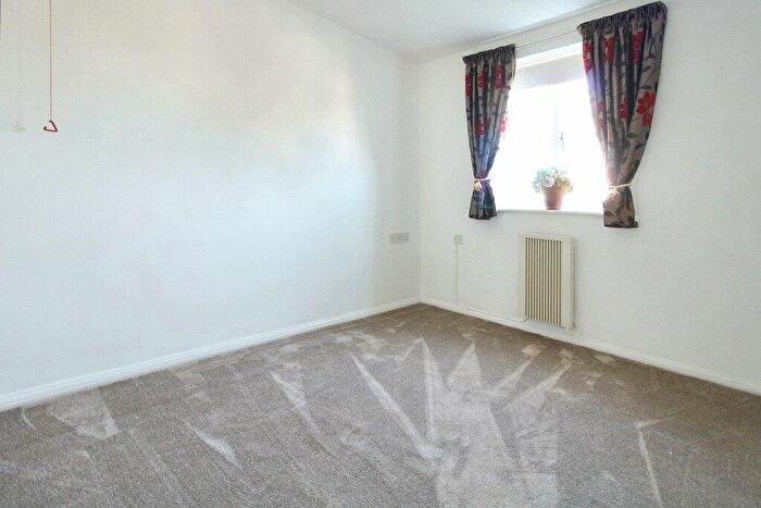 1 Bedroom Apartment For Sale In Norbury Court, Purton, Swindon, SN5