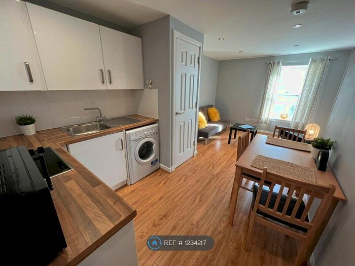 1 Bedroom Flat To Rent In Trinity Street, Aberdeen AB11