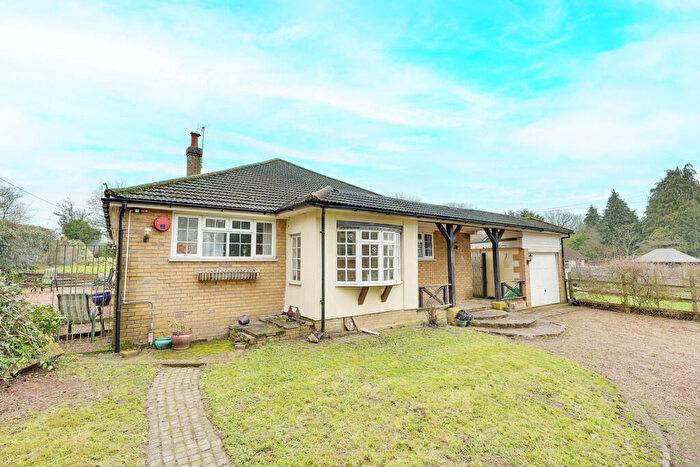 4 Bedroom Detached Bungalow For Sale In Well Hill, Orpington, BR6