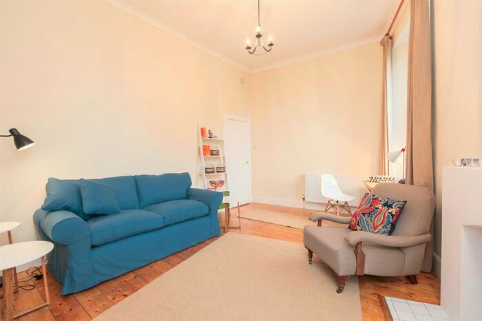 1 Bedroom Flat To Rent In Lady Lawson Street, Edinburgh, EH3