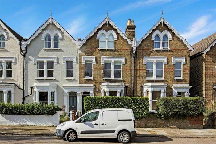 2 Bedroom Flat To Rent In Scarborough Road, Finsbury Park, N4