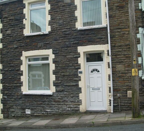 3 Bedroom Terraced House To Rent In Fell Street, Treharris, CF46