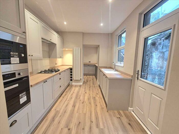 3 Bedroom Terraced House For Sale In Oak Street, Tonypandy, CF40