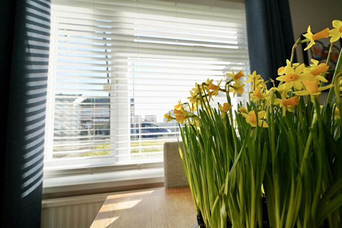 3 Bedroom Terraced House For Sale In Martinscroft Road, Portland, DT5
