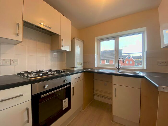 2 Bedroom Maisonette To Rent In Gruneisen Road, Portsmouth, PO2