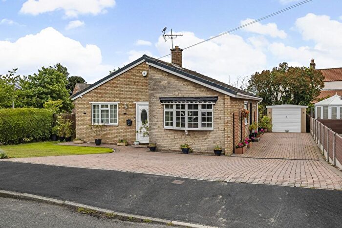 3 Bedroom Detached Bungalow For Sale In Beech Tree Lane, Camblesforth, Selby, YO8