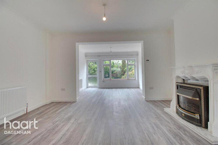 3 Bedroom Terraced House To Rent In Mayesbrook Road, Dagenham, RM8