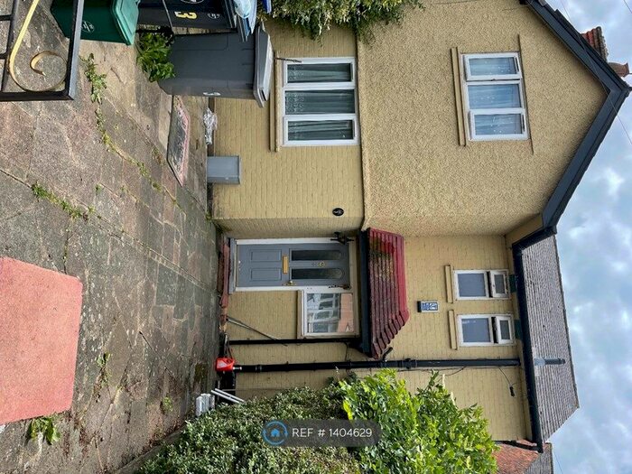 4 Bedroom Semi-Detached House To Rent In Stonebridge Way, Wembley, HA9