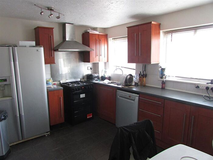 Property To Rent In Ivel Road, Old Town, Stevenage, SG1