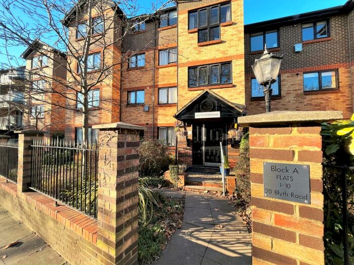 2 Bedroom Apartment To Rent In Blyth Wood Park, Blyth Road, Bromley, BR1