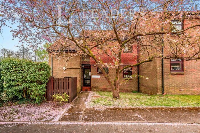 1 Bedroom Flat To Rent In Gorringes Brook, Horsham, RH12