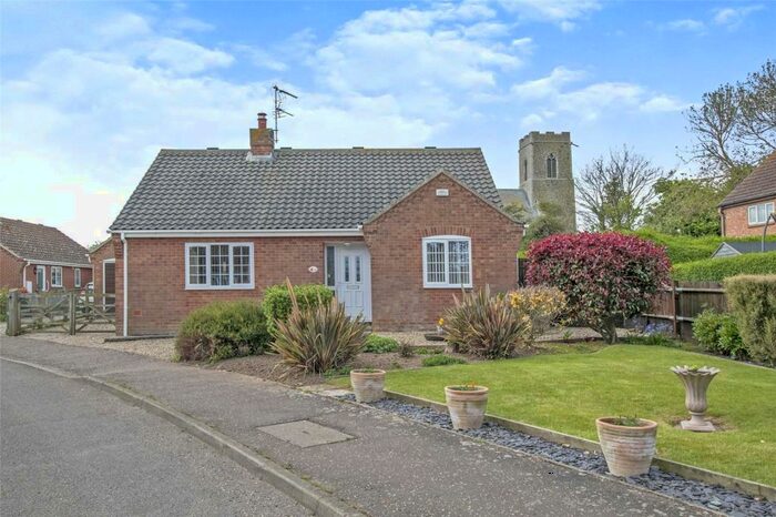 3 Bedroom Bungalow For Sale In Church Close, Sea Palling, Norwich, Norfolk, NR12