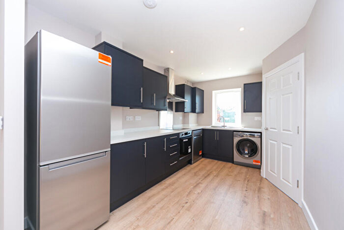 3 Bedroom Semi-Detached House To Rent In Osprey Place, March, PE15