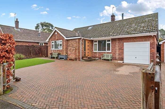 3 Bedroom Bungalow For Sale In Heathlands Road, Chandler's Ford, Eastleigh, Hampshire, SO53