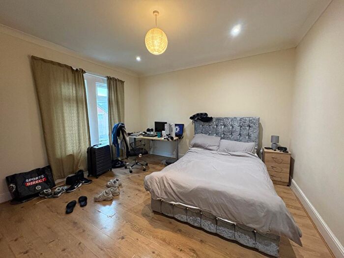 6 Bedroom Semi Detached House To Rent In Avenue Road, Southampton, SO14