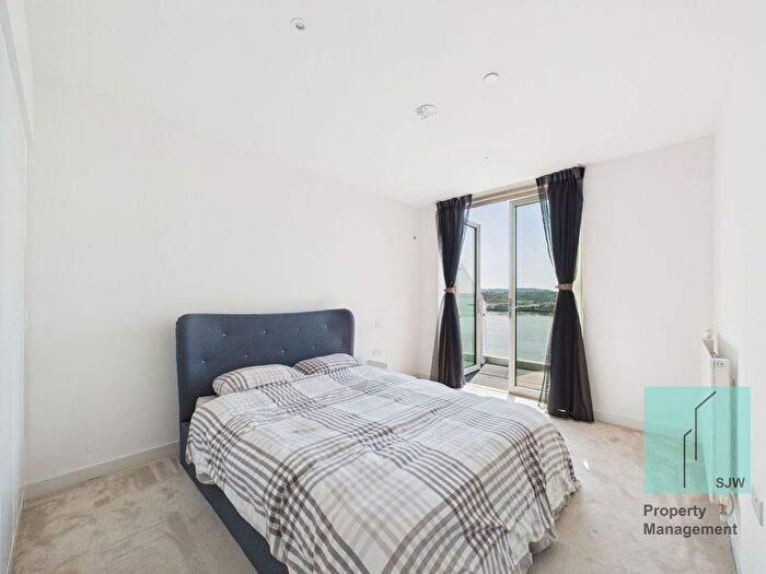 3 Bedroom Flat To Rent In Royal Wharf Walk, London, E16