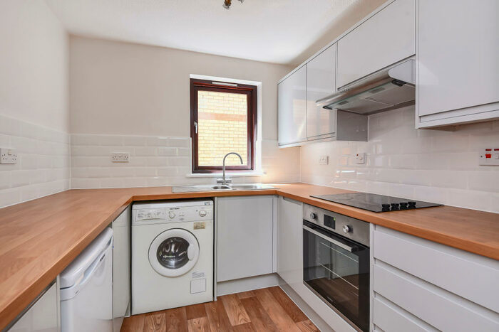 1 Bedroom Apartment To Rent In The Heyes, Gloucester Green, OX1