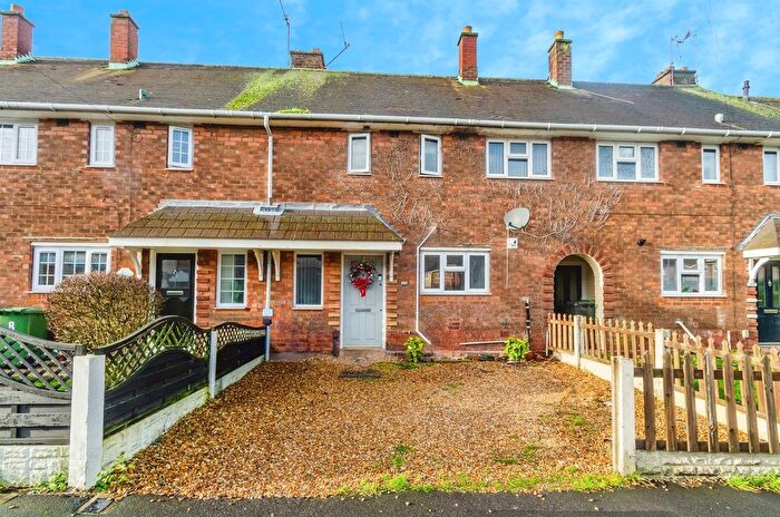 3 Bedroom Terraced House For Sale In Arkwright Road, Walsall, WS2