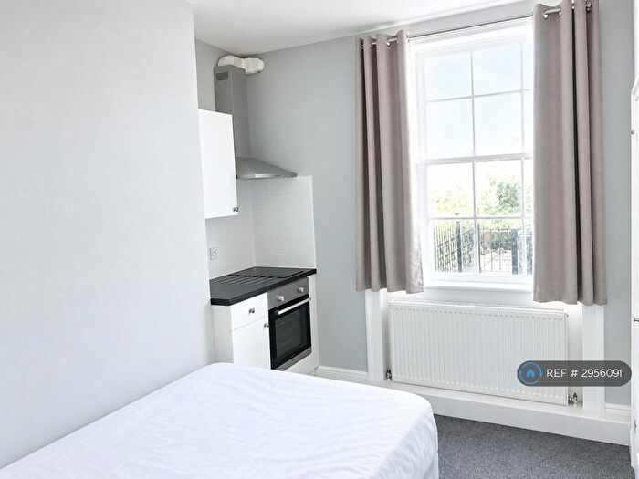 Studio To Rent In Southampton St, Reading, RG1