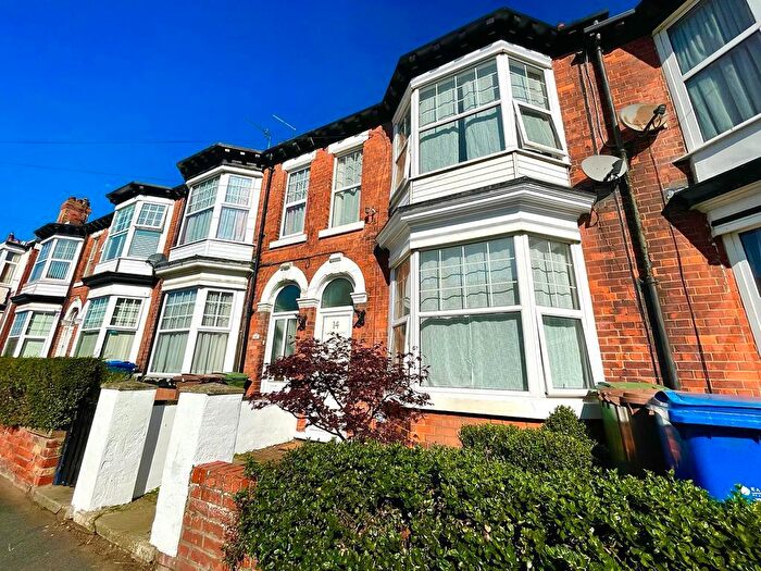 3 Bedroom Terraced House For Sale In Clifford Street, Hornsea, HU18