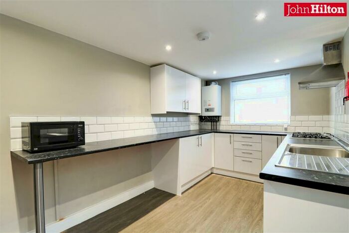 6 Bedroom End Of Terrace House To Rent In Park Crescent Terrace, Brighton, BN2