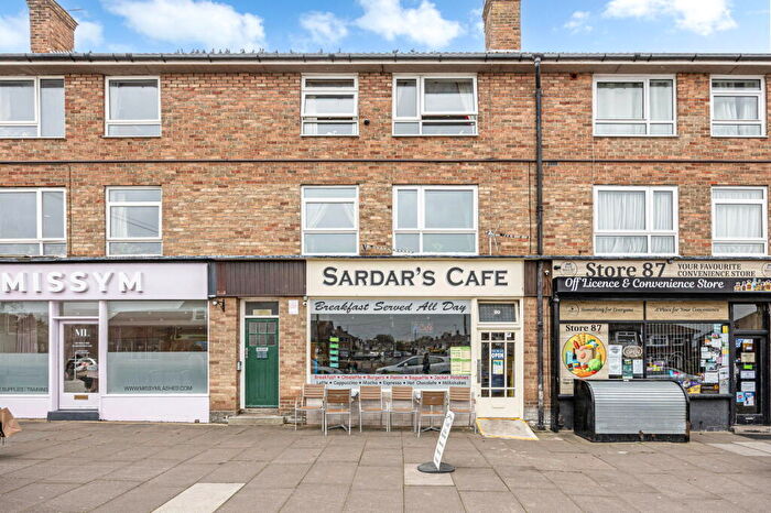 2 Bedroom Apartment For Sale In Salisbury Avenue, Warden Hill, Cheltenham, GL51