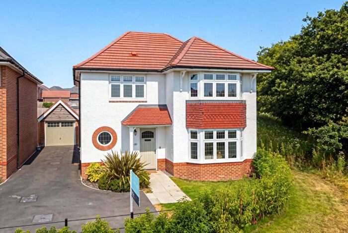 3 Bedroom Detached House For Sale In Wild Rose Drive, Harrogate, North Yorkshire, HG1