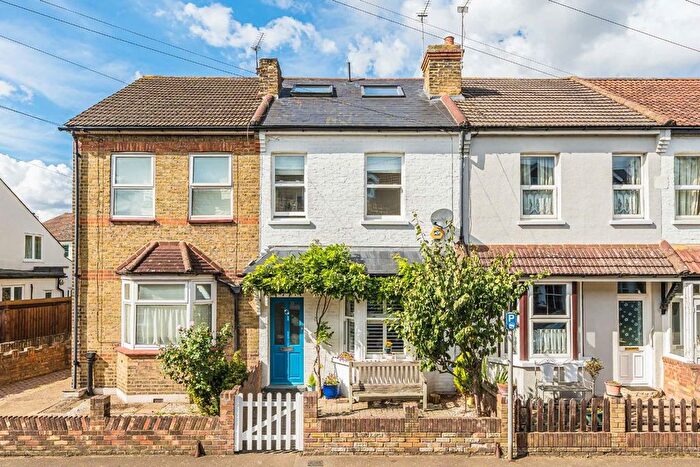 5 Bedroom Property For Sale In Myrtle Road, Hampton Hill, TW12