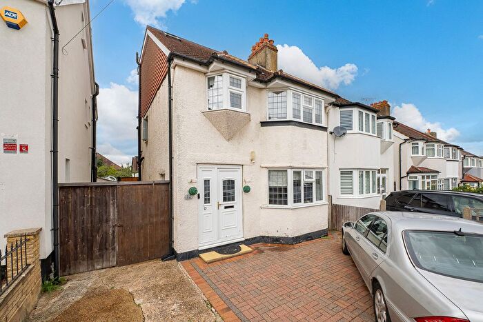 4 Bedroom Semi-Detached House For Sale In Selwood Road, Sutton, SM3