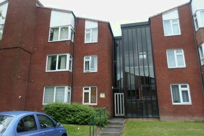 1 Bedroom Flat To Rent In Delbury Court, Hollinswood, Telford, TF3