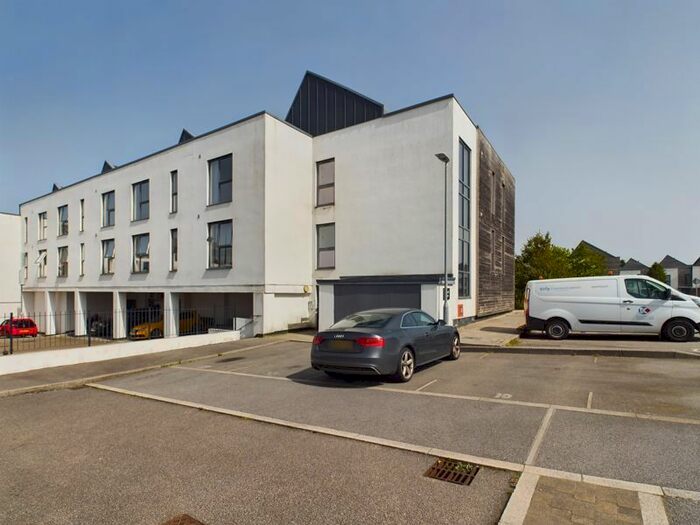 2 Bedroom Flat To Rent In Brunton Road, Pool, Redruth, TR15