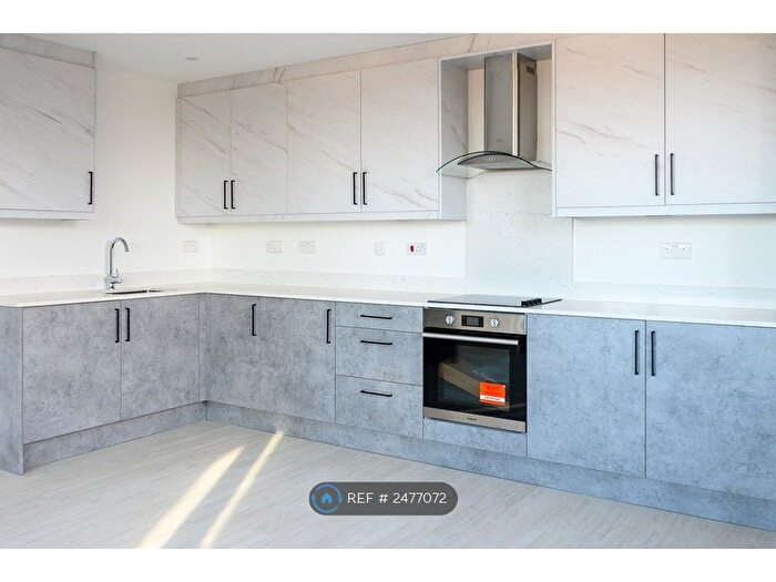 1 Bedroom Flat To Rent In Staines Road, Hounslow, TW4