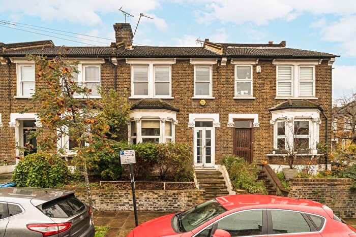 2 Bedroom Flat For Sale In Gurdon Road, Charlton, SE7