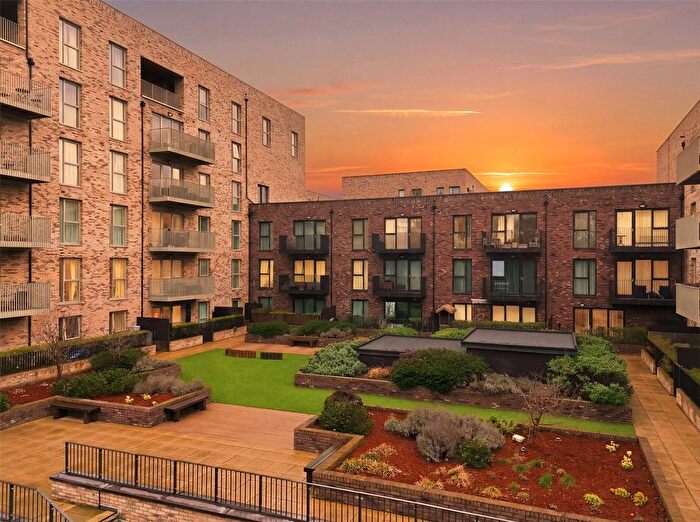 1 Bedroom Flat For Sale In Mahindra Way, London, E6