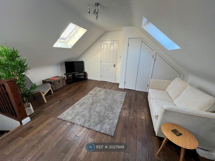 1 Bedroom Flat To Rent In Ascham Road, Bournemouth, BH8