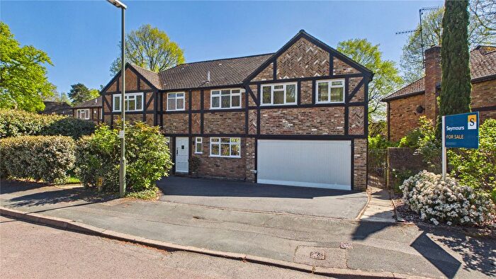 5 Bedroom Detached House For Sale In Windlesham, Surrey, GU20